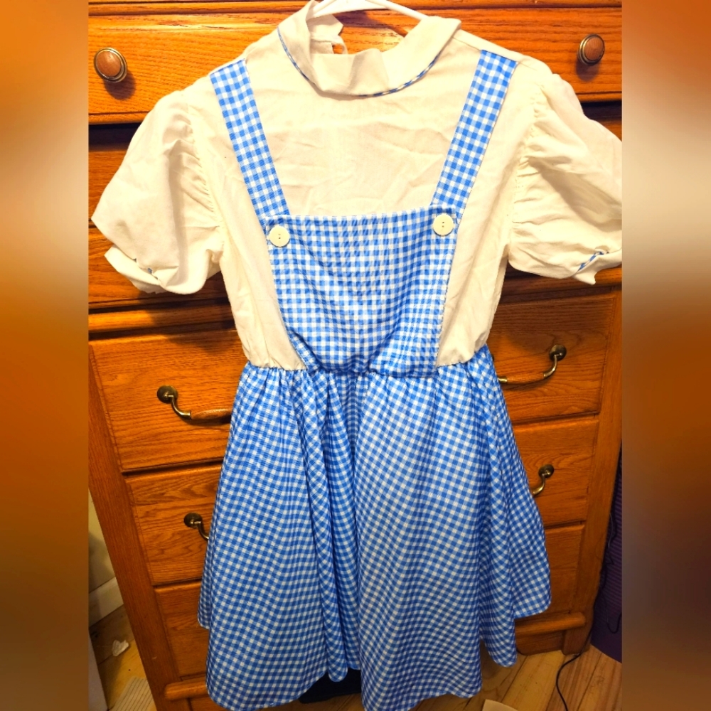 Costume